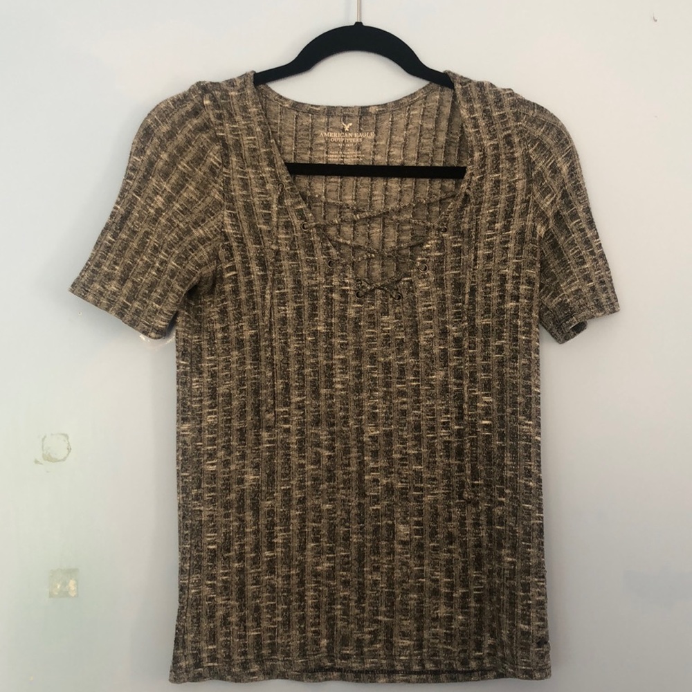 American eagle criss cross shirt